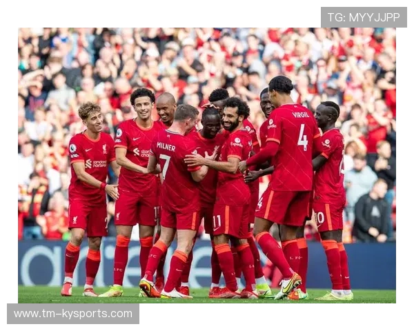 利物浦后防再遭考验，中场核心伤缺影响巨大，利物浦引进中后卫