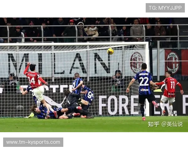 意甲赛场上一场比赛因恶劣天气延期，意甲比赛日